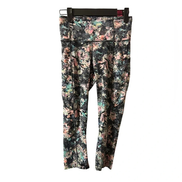 LULULEMON ALIGN CROPPED FLORAL LEGGINGS - Picture 1 of 5
